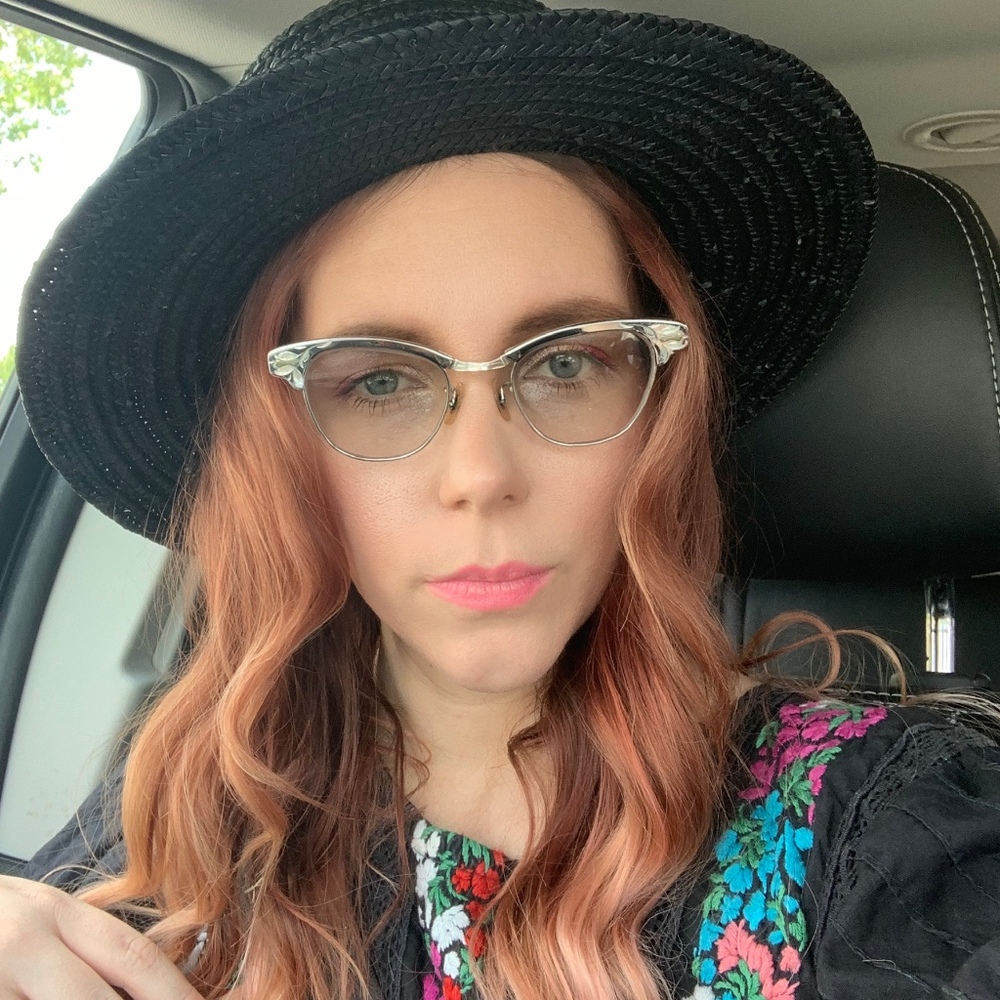 Meet your Posher, Jeana